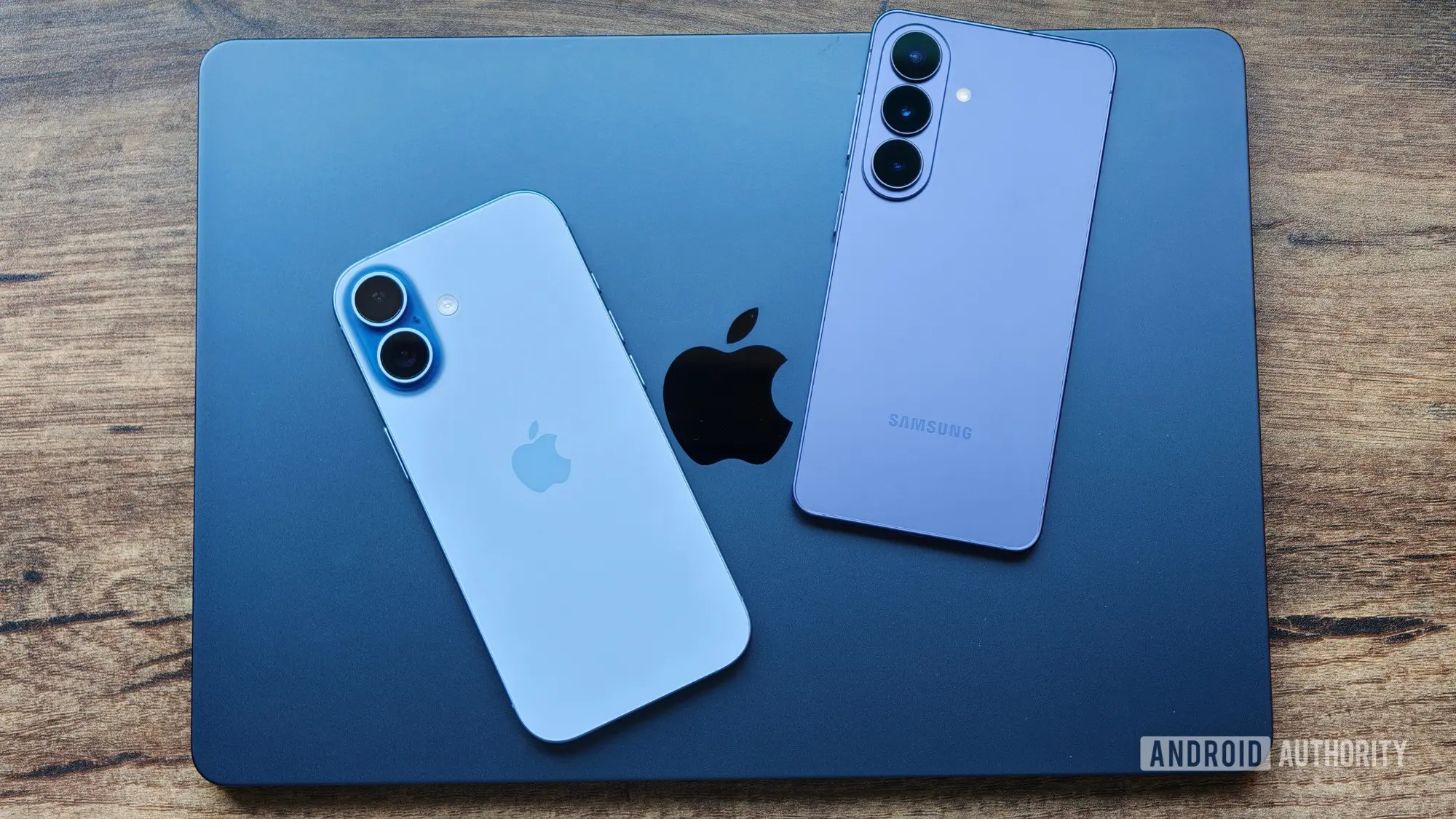 The US smartphone slump is hitting Android makers harder than Apple